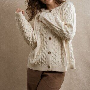 Hazel Cardigan -
Cream - Cable Knit Cardigan